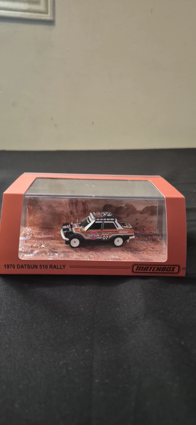 Matchbox 1970 Datsun 510 Rally - photo 2