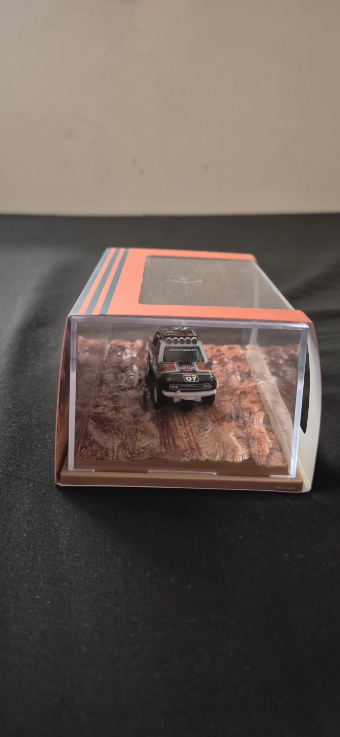 Matchbox 1970 Datsun 510 Rally - photo 5
