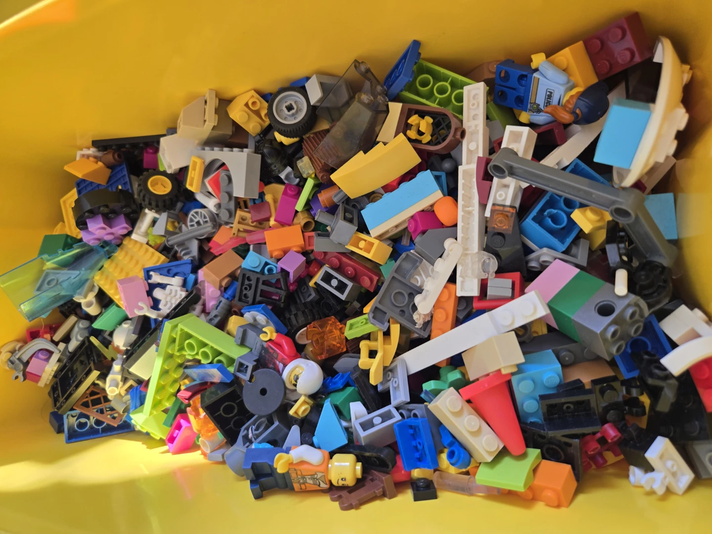 Bulk Mix of LEGO and MEGABLOCKS - photo 3