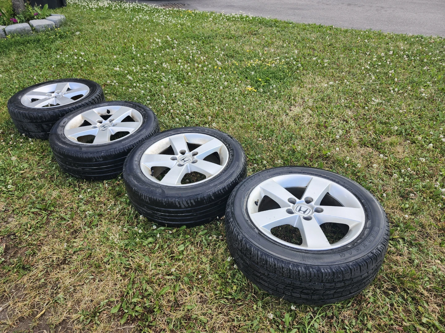 16 Inch Honda Civic OEM Alloy Wheels and Tires 205 55R16 5x114.3 - photo 5