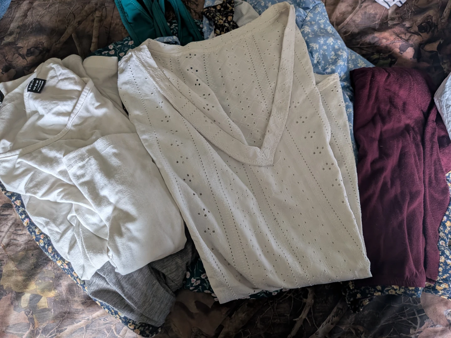 Maternity Clothes - photo 2