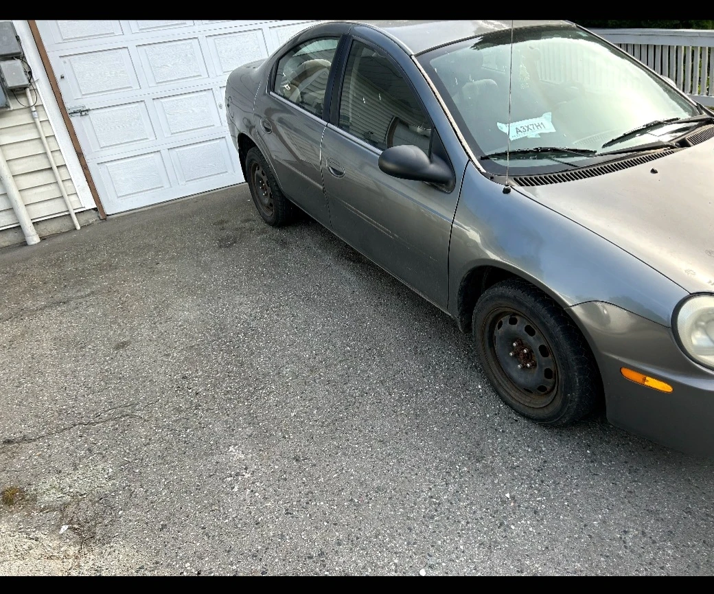 2005 Chrysler  neon - photo 2