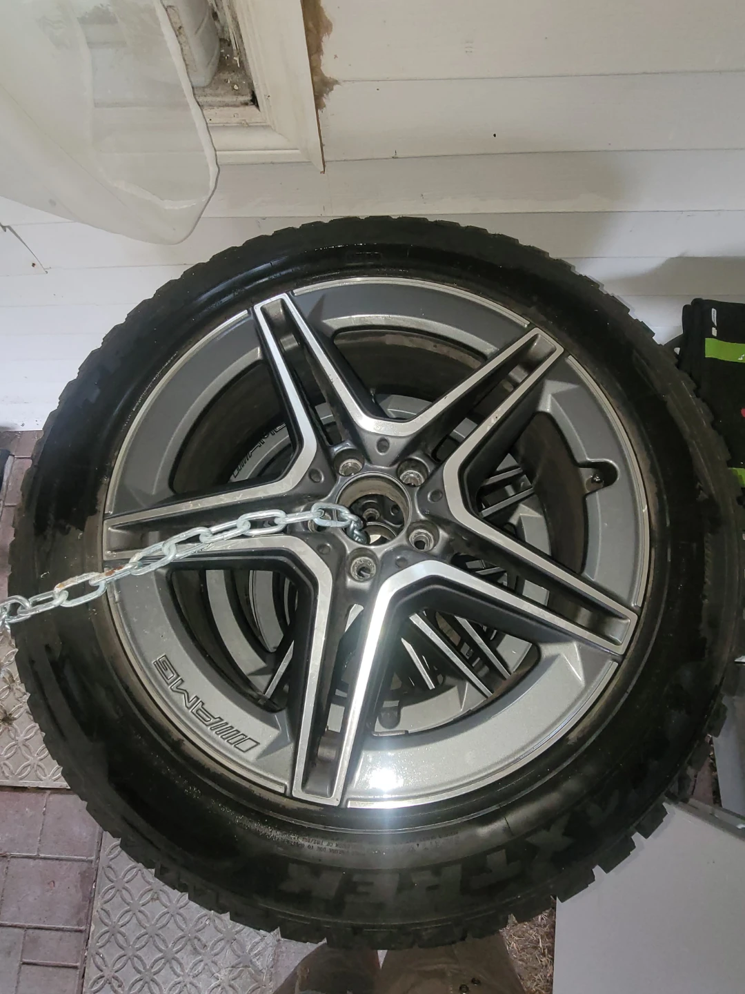 Mercedes-Benz GLC 300 Winter Tires with Rims - photo 2