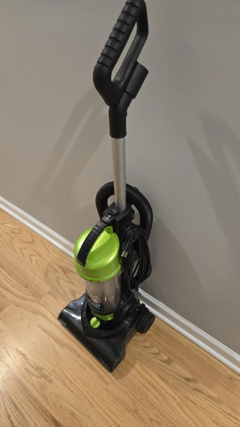 Bissell PowerTrak Compact Vacuum - photo 3