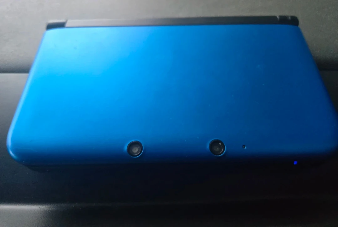 Nintendo 3DS XL Blue - photo 2
