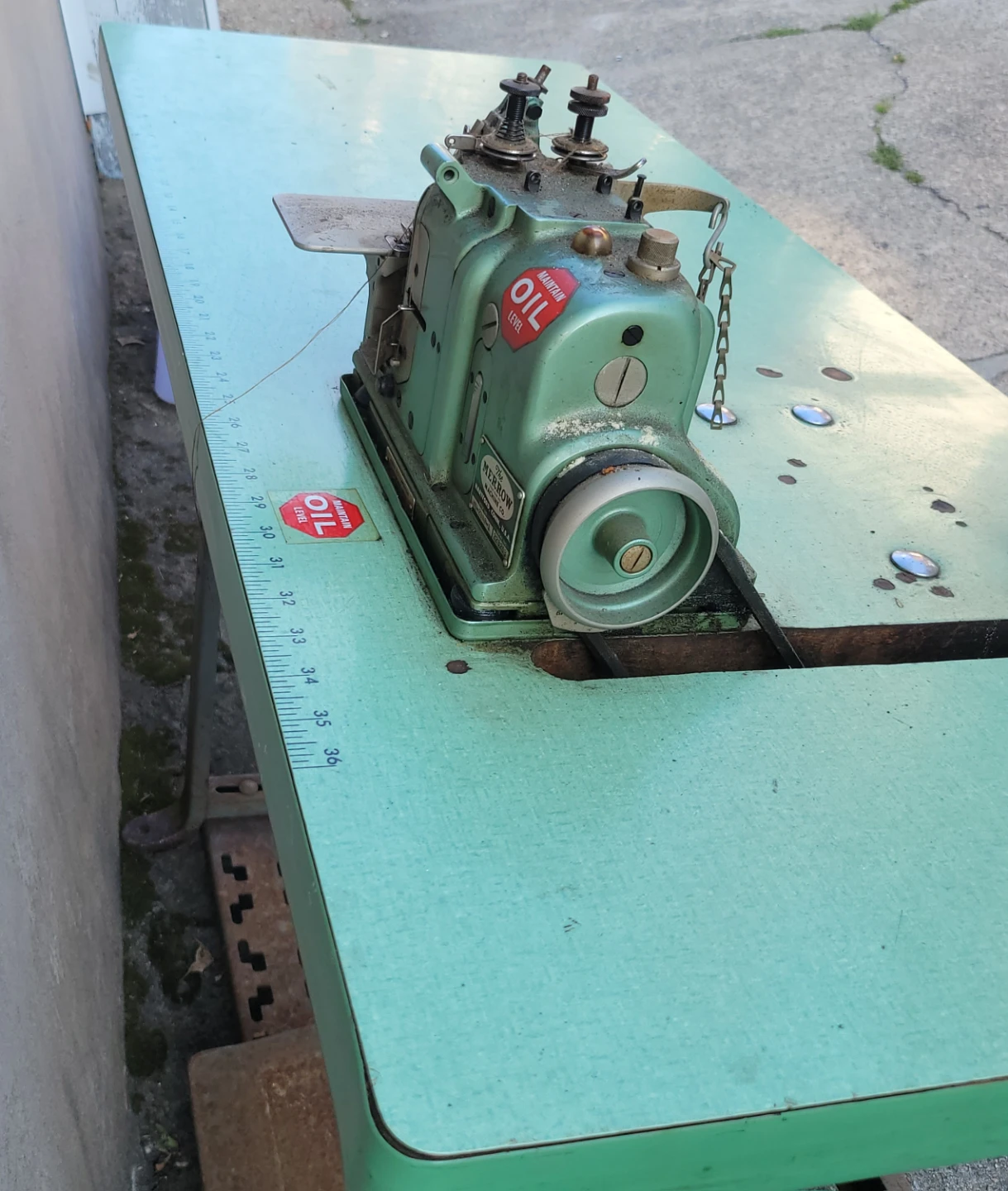 Merrow MG-2DNR-1 industrial sewing machine - photo 4