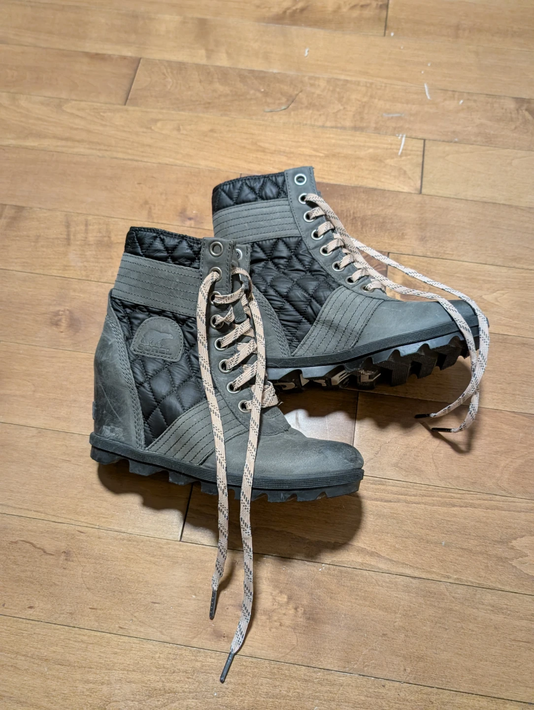 Sorel Women's Wedge Fall / Winter Boots