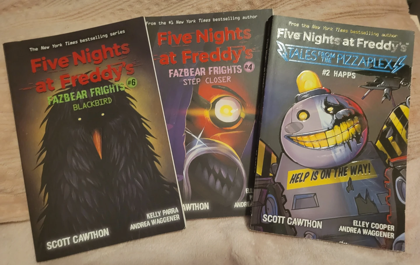 Five Nights at Freddy's Books - photo 3