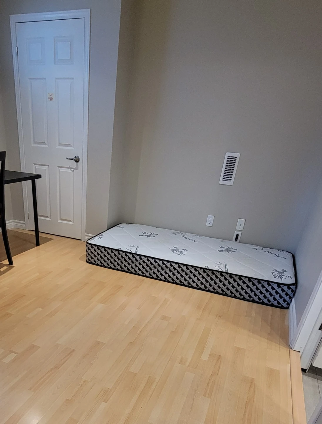 ‼️Selling Single/Twin  Bamboo Mattress‼️ - photo 3