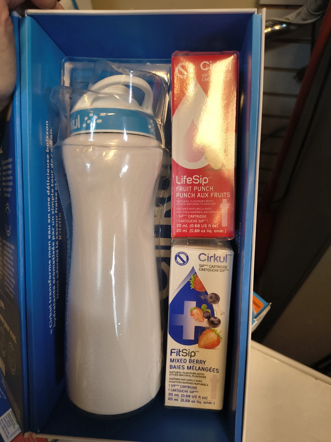 Cirkul Water Bottle and Flavor Cartridges - photo 2