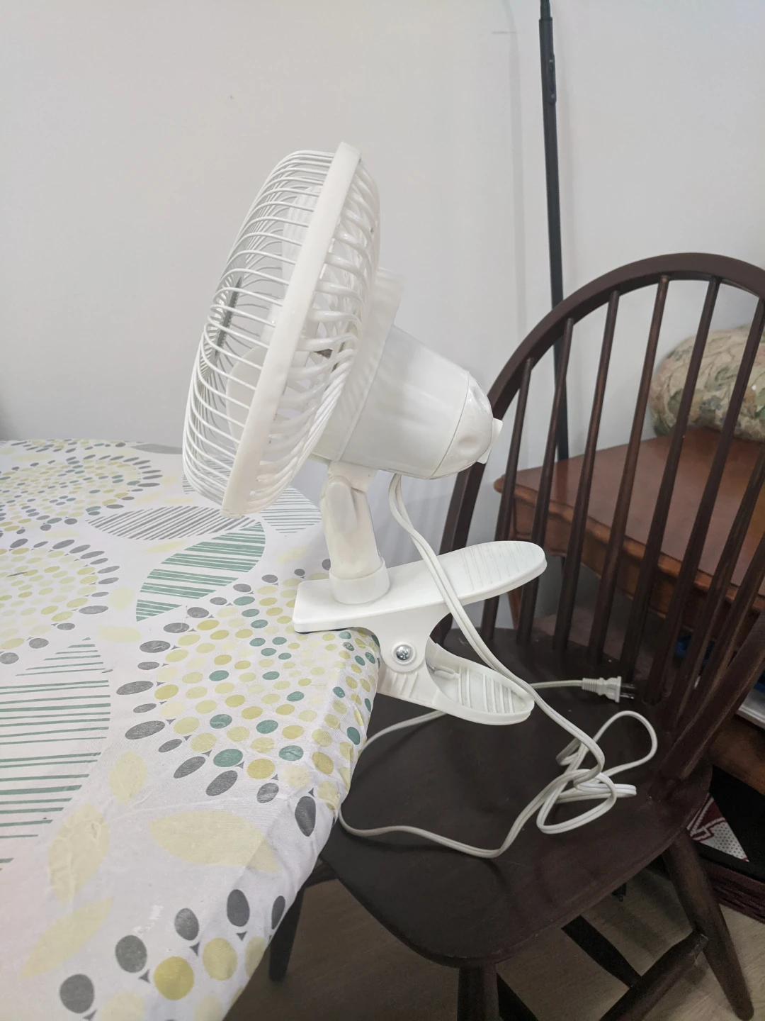White Clip-On Fan - photo 4