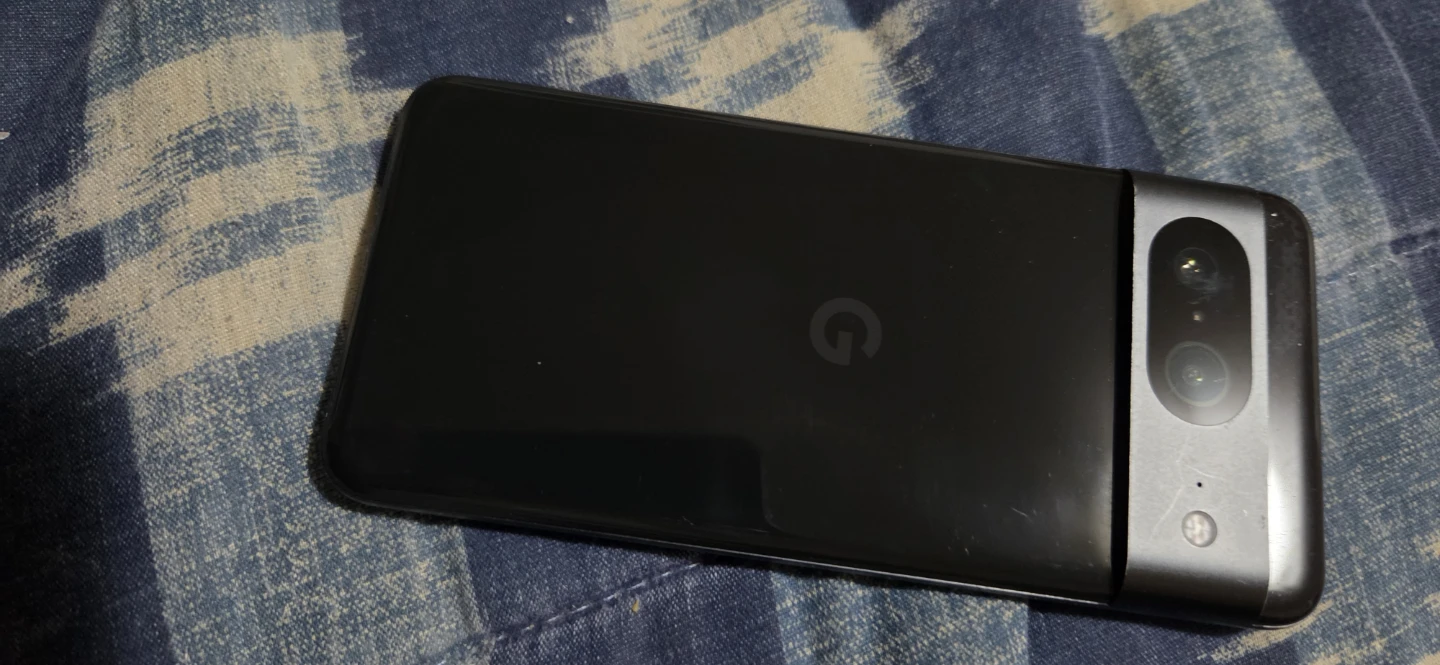 Google Pixel 8 Smartphone - photo 3