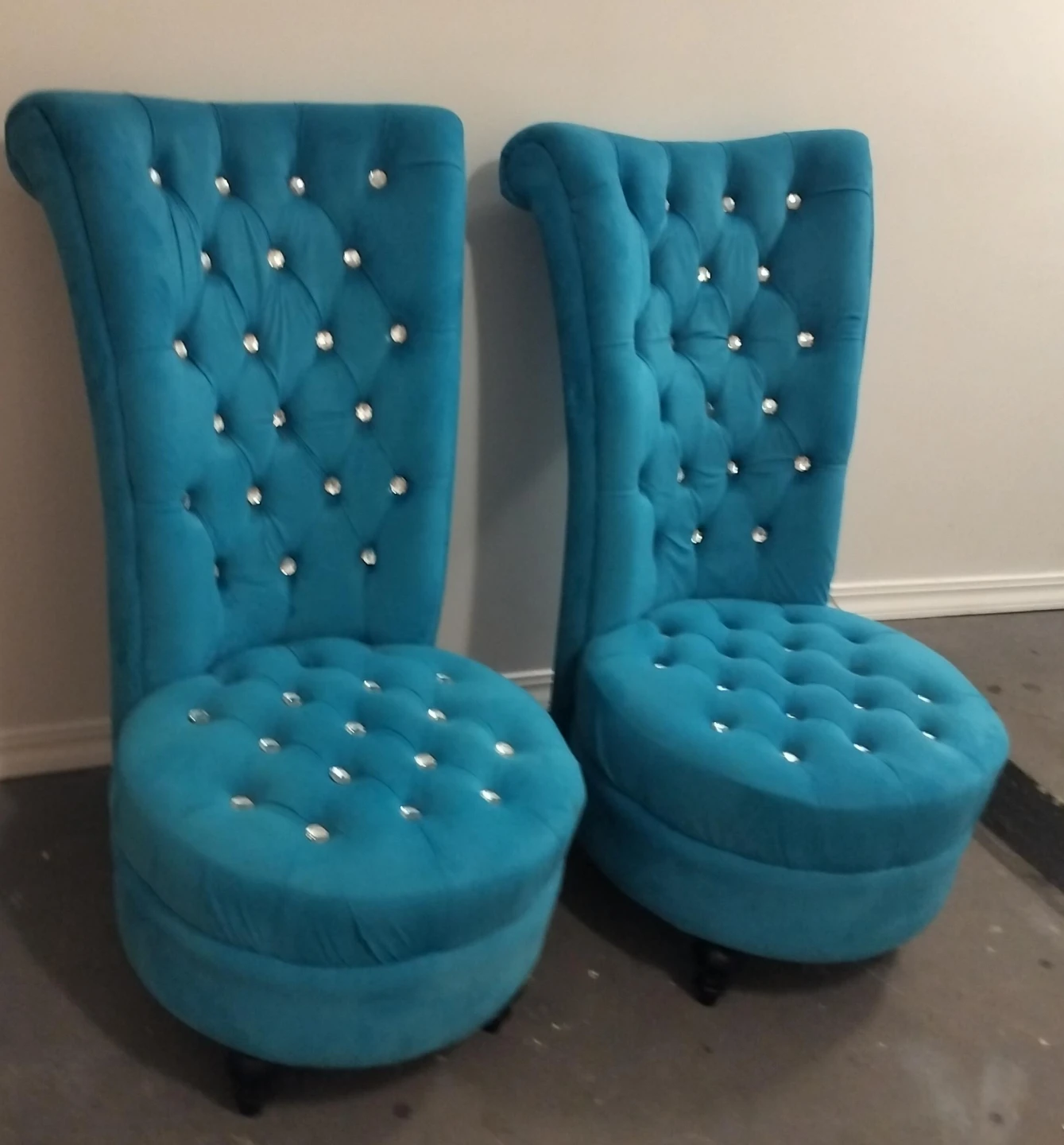 Teal Velvet Tufted Accent Chairs - Set of 2 - photo 2