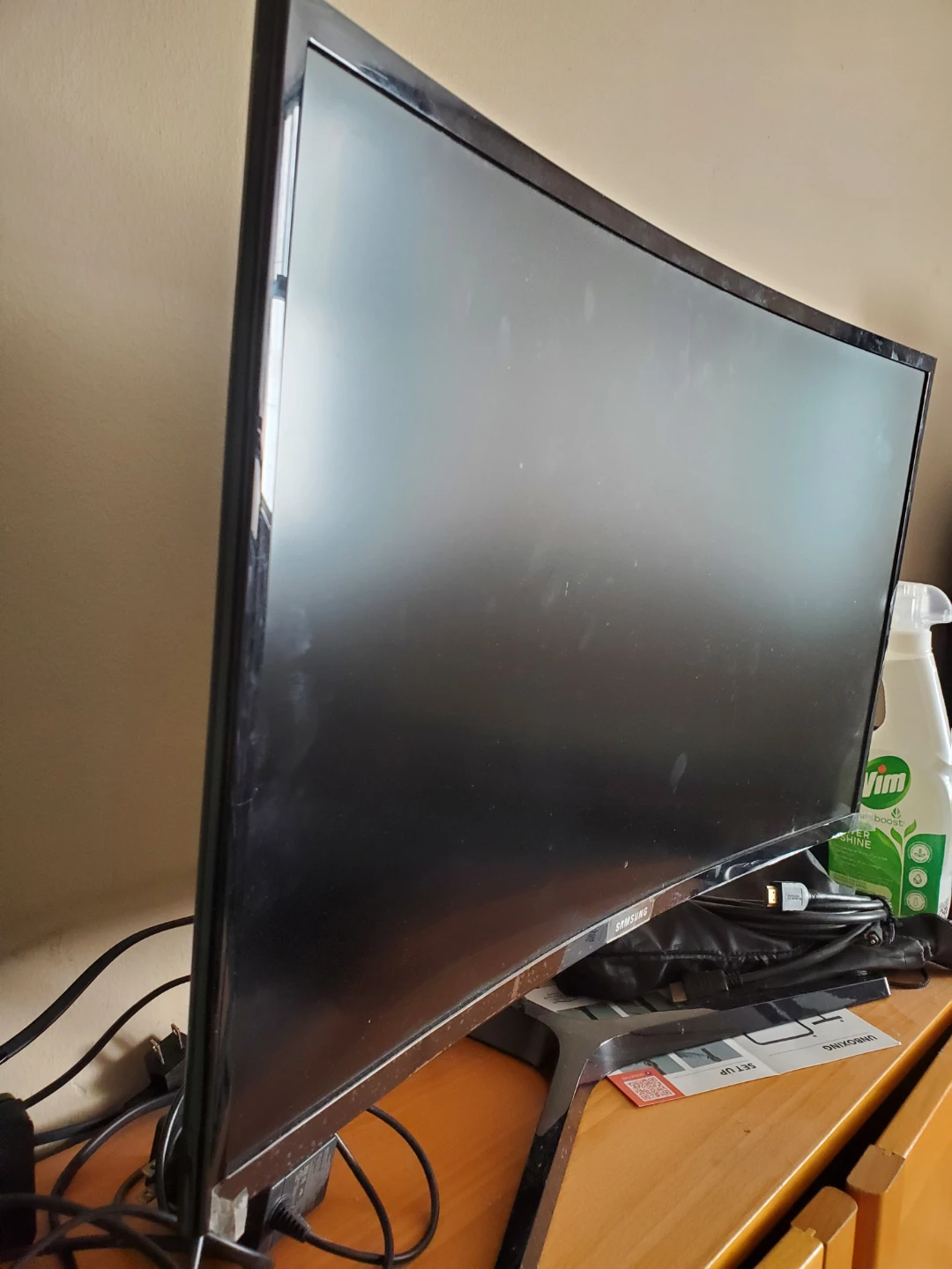 Samsung  27" curved monitor