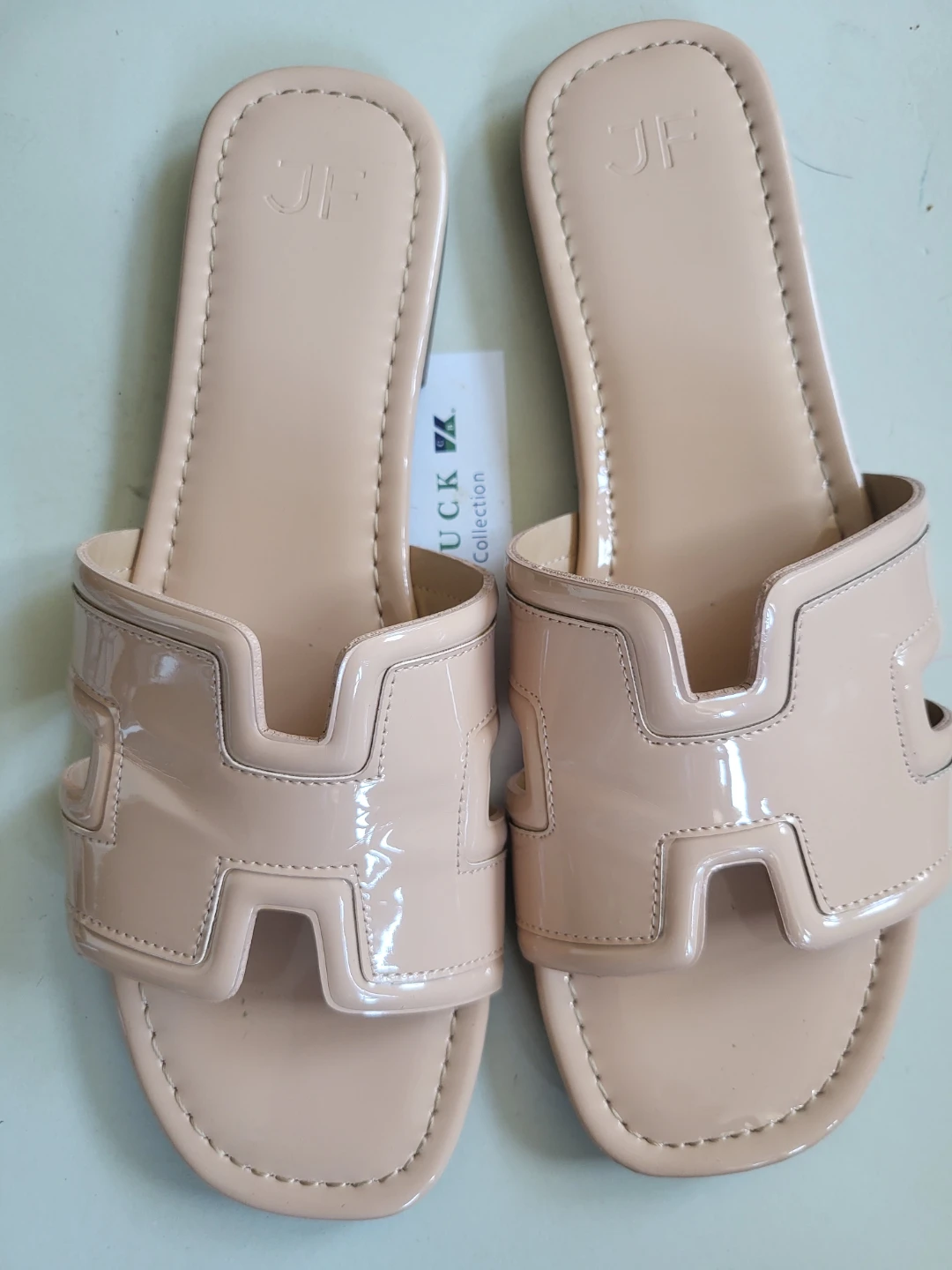 Slides size 9.5
