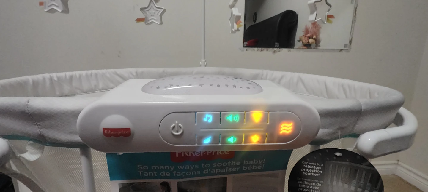 Fisher-Price Soothing Motions Bassinet - photo 3