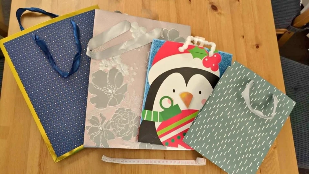 Gift bag bundle