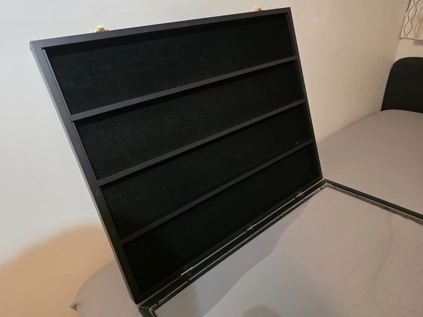 Black Display Case for cardshows pokemon - photo 2