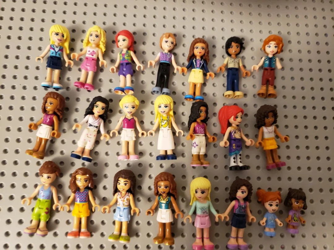Lego Friends minifigures Lots