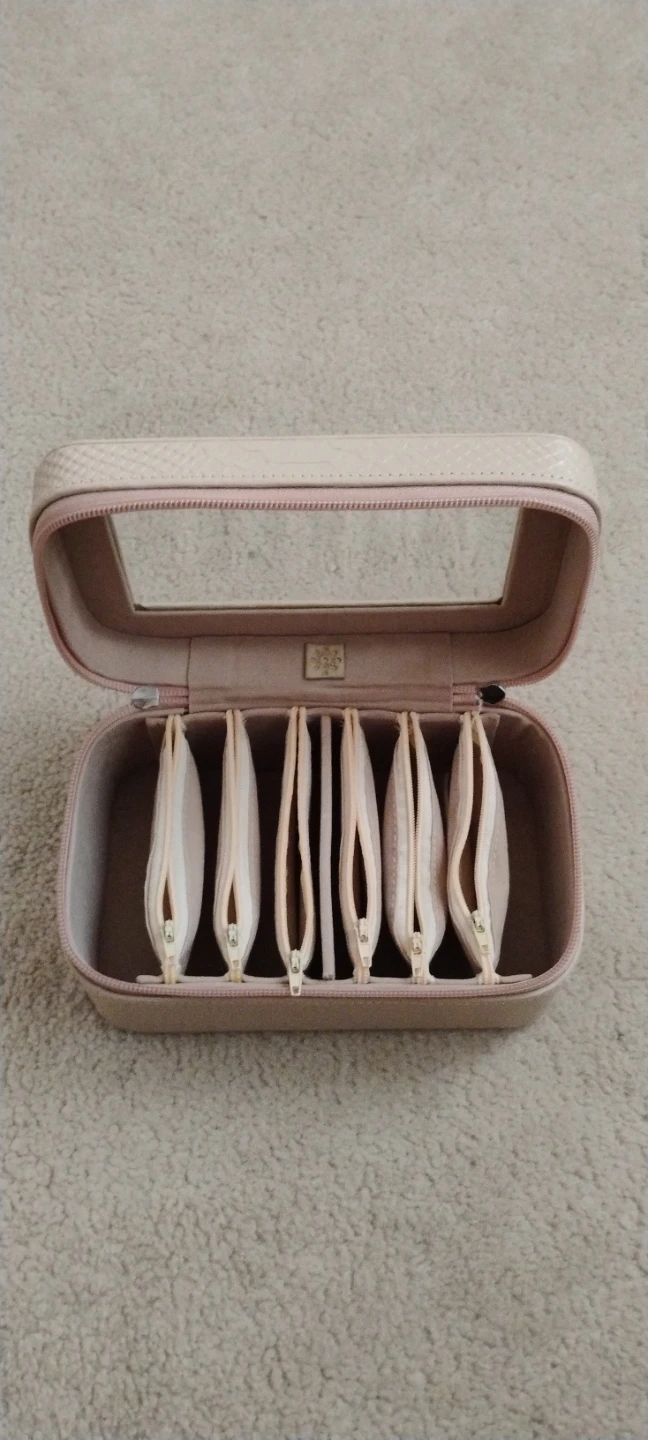 Beige Jewelry Organizer with Zippered Compartments - photo 2