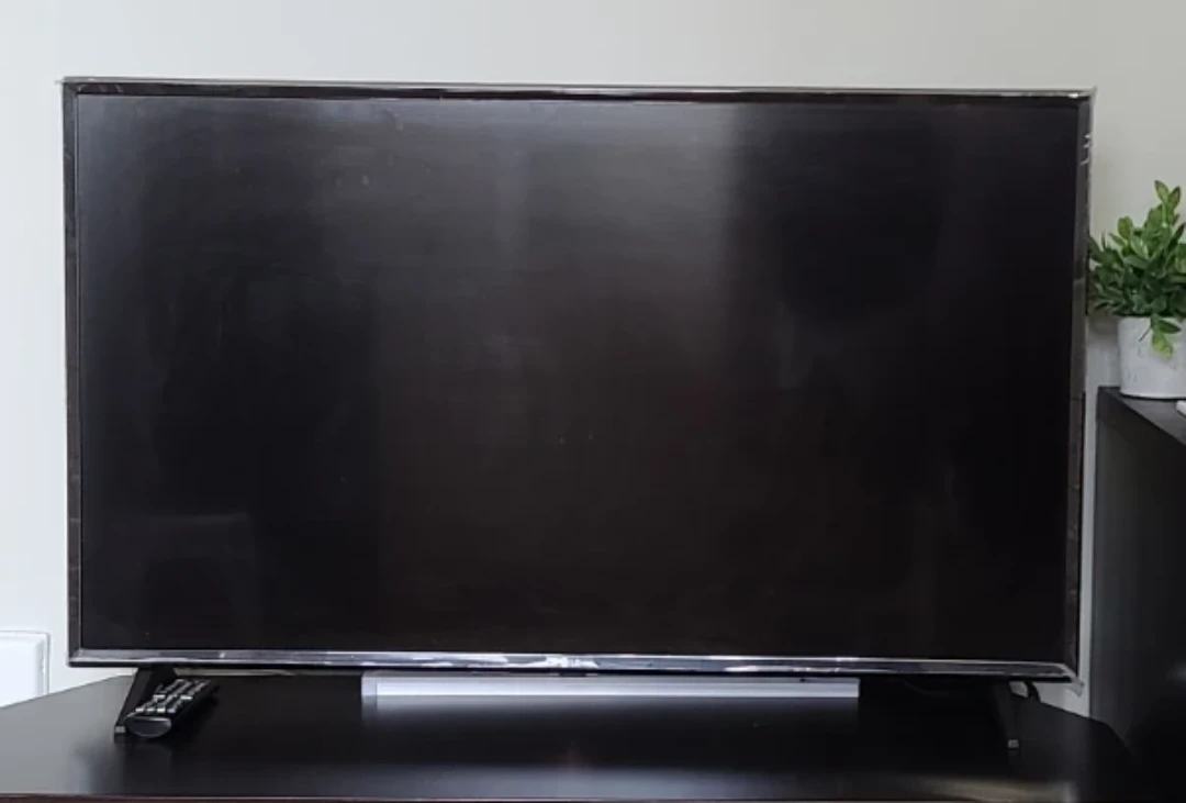 LG 43-inch 4K UHD Smart TV (Model: 43UJ6300-UA
