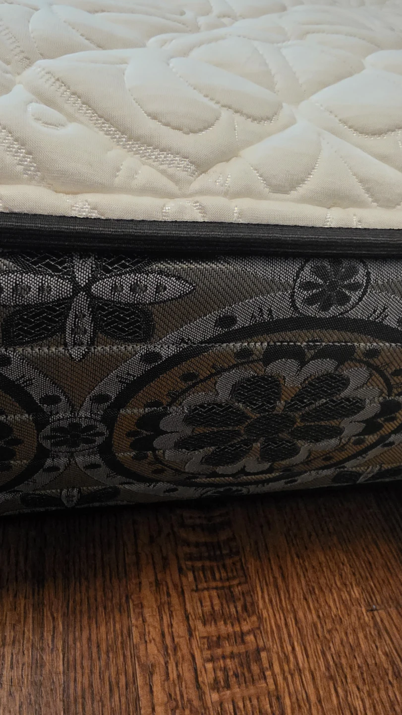 High-quality hybrid matress. - photo 4