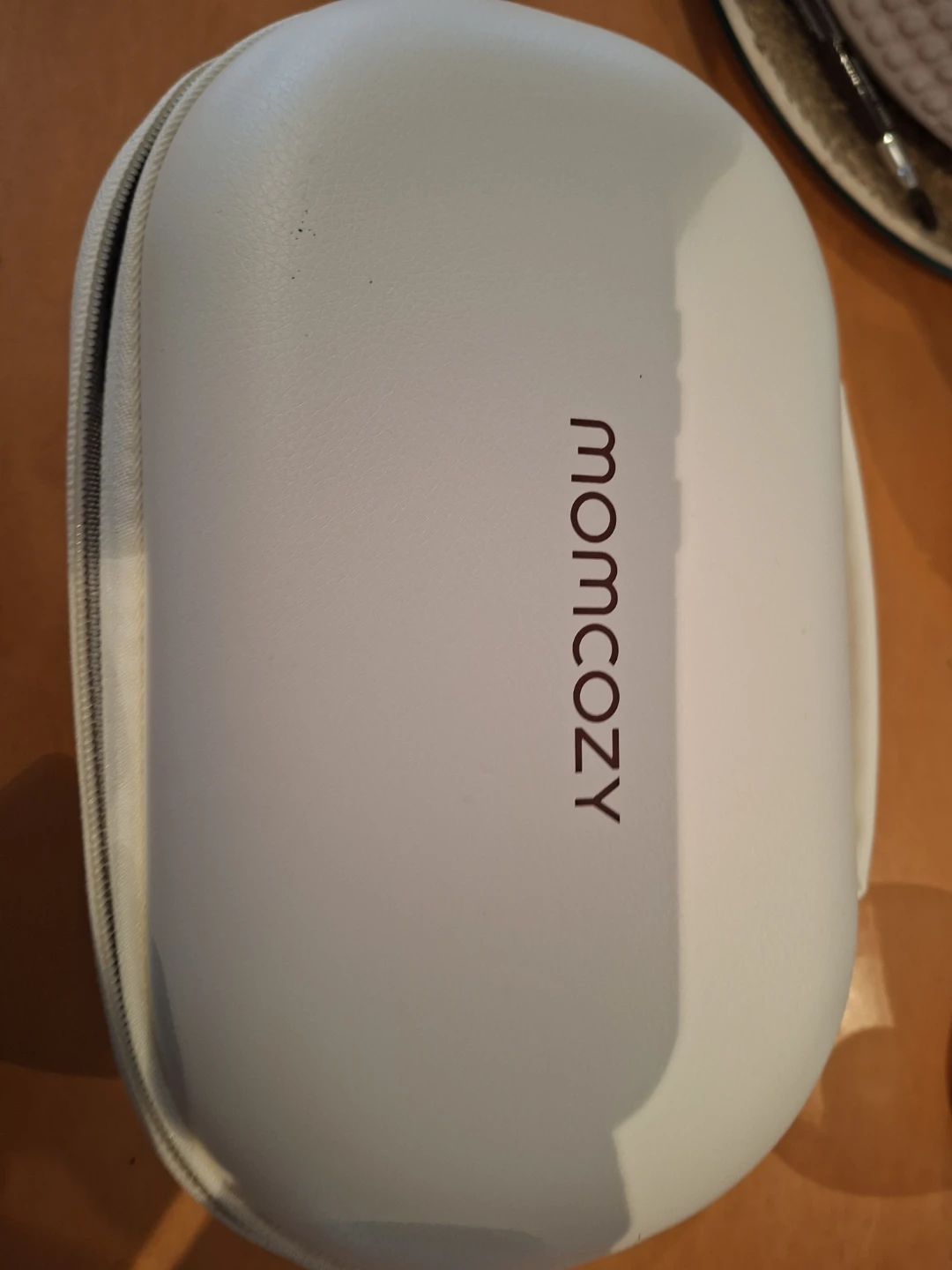 Momcozy Wearable Breast Pumps with Carrying Case
