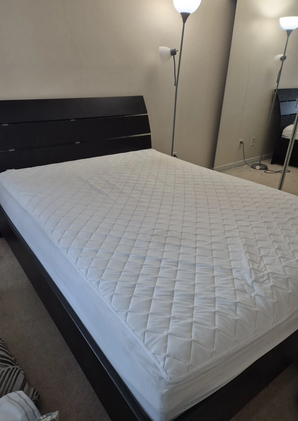 Queen size Wooden bed frame - photo 2