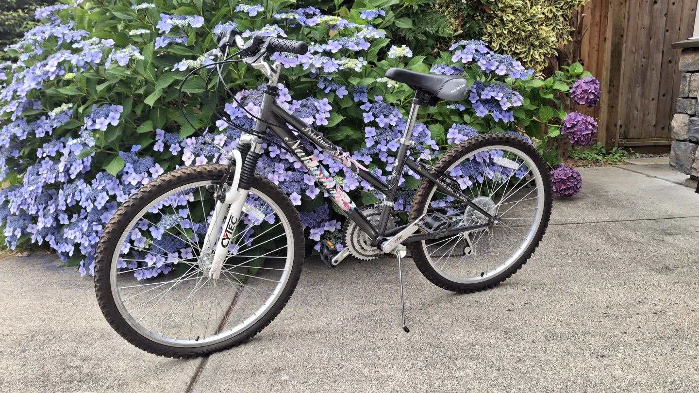 18 speed Hard tail  Mountain Bike for youth - photo 2