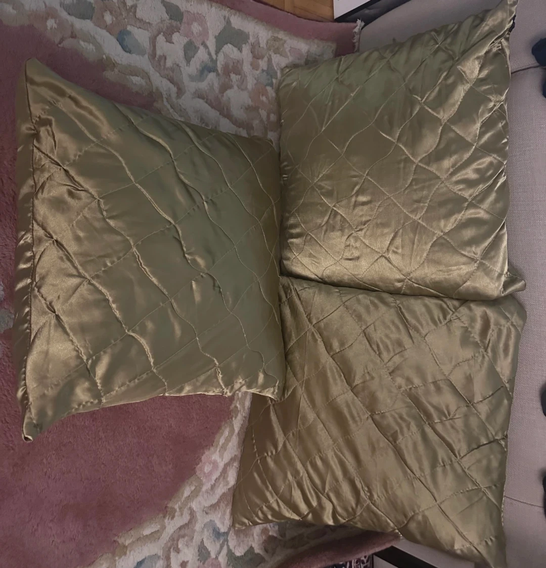 Quilted Throw Pillows - Set of 3 - photo 2