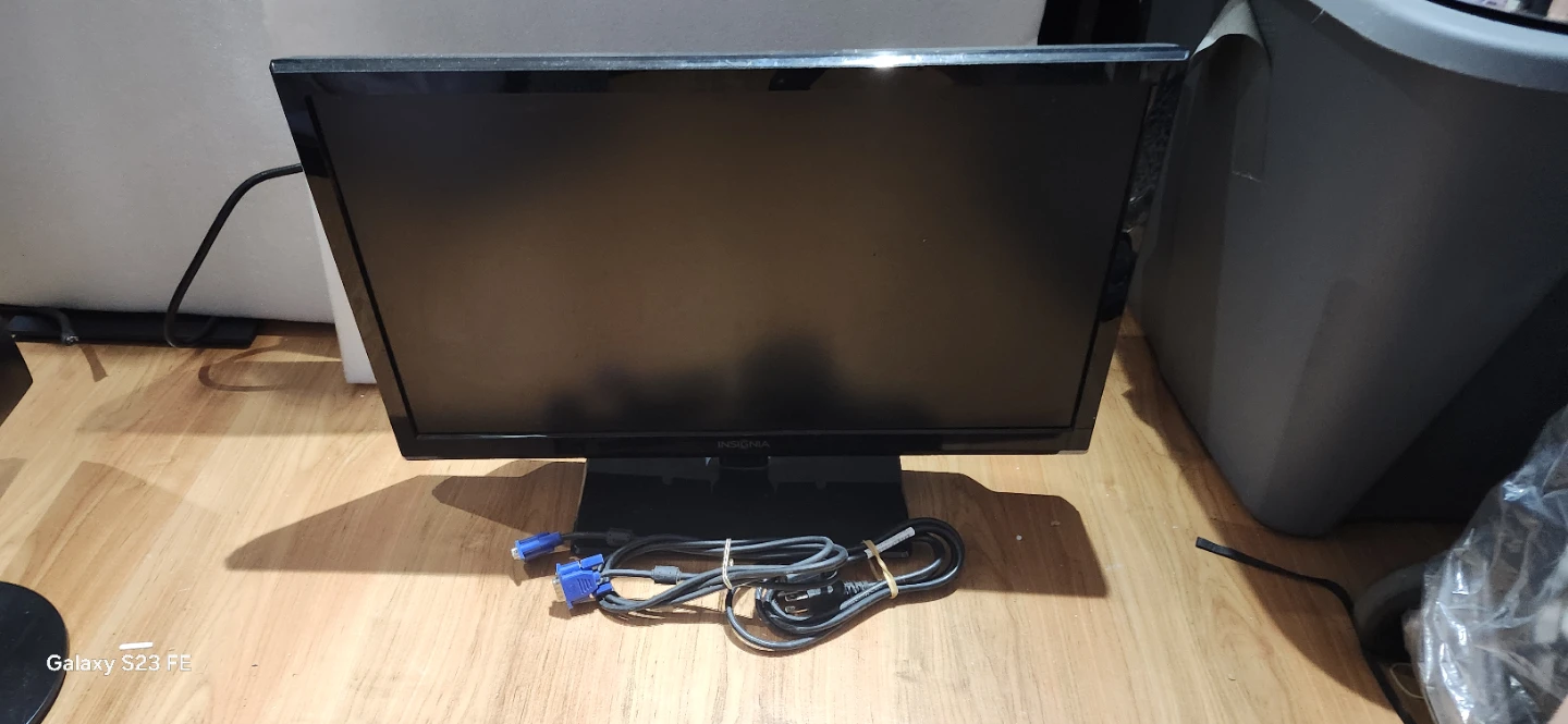 Insignia 24" TV/Monitor.  The price is firm