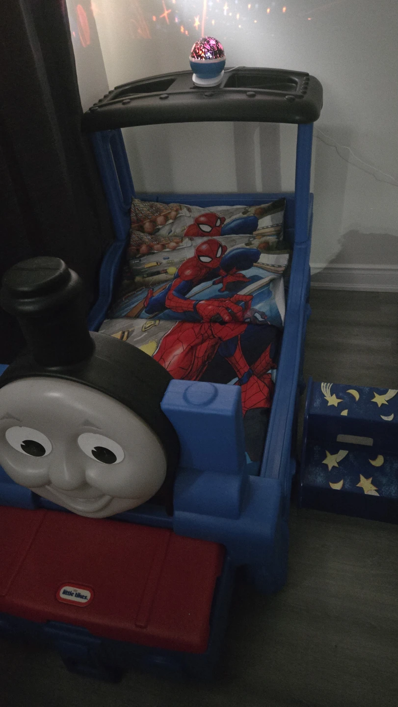Little Tikes Thomas the Train Toddler Bed - photo 4