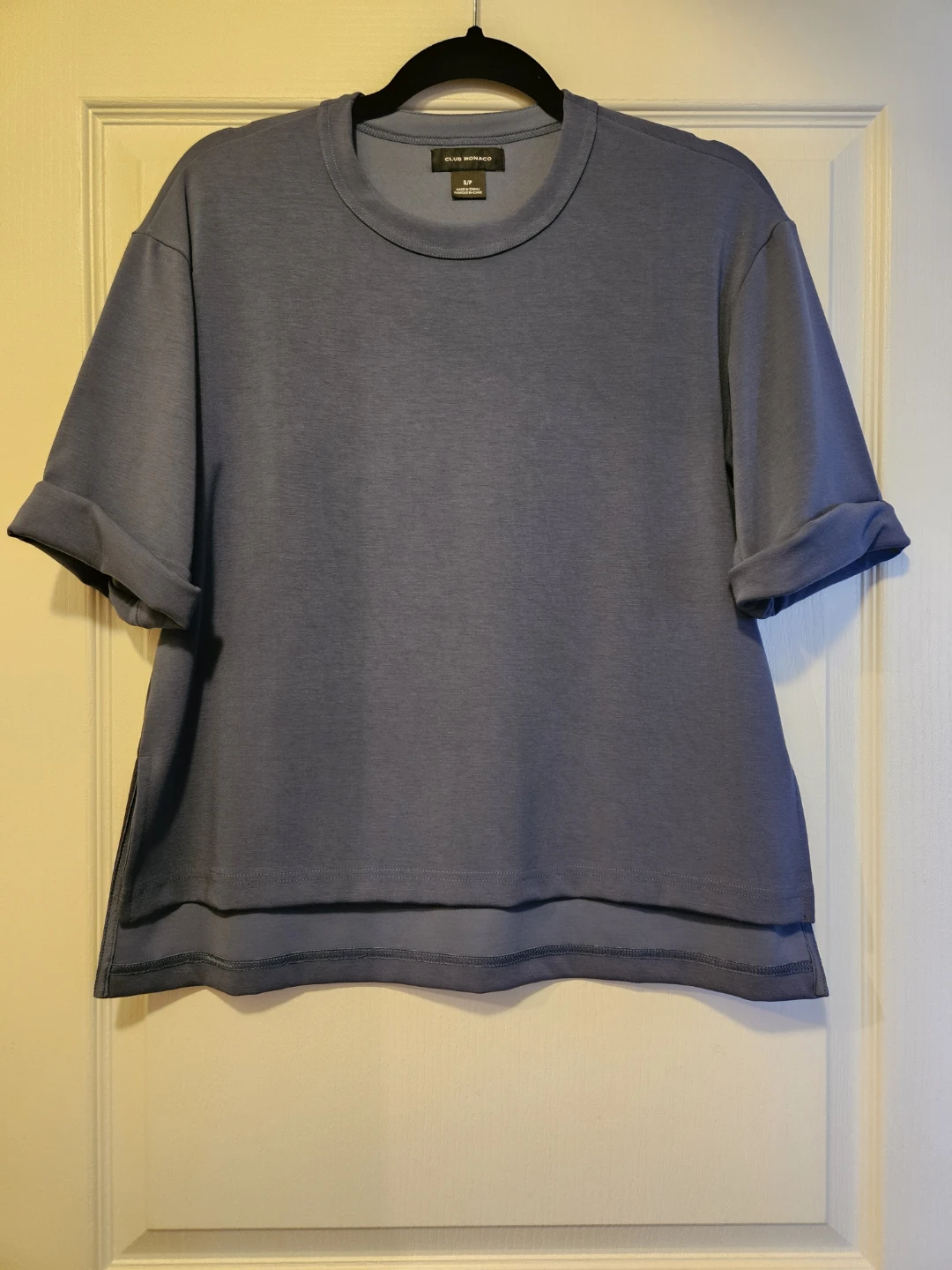 Club Monaco Blue T-Shirt (women's small)