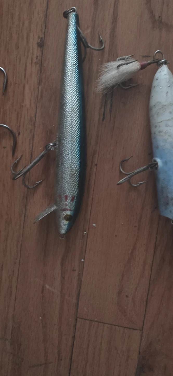 Lot of 3 Fishing Lures - photo 3