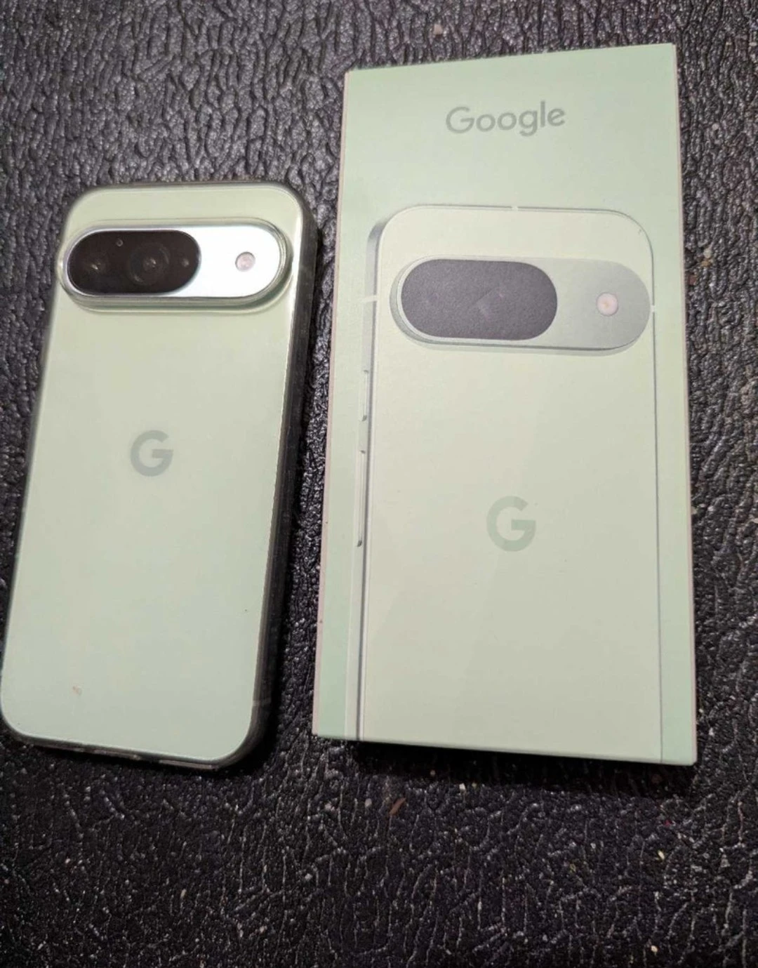 Google Pixel 9 (128GB) mint condition phone - photo 5