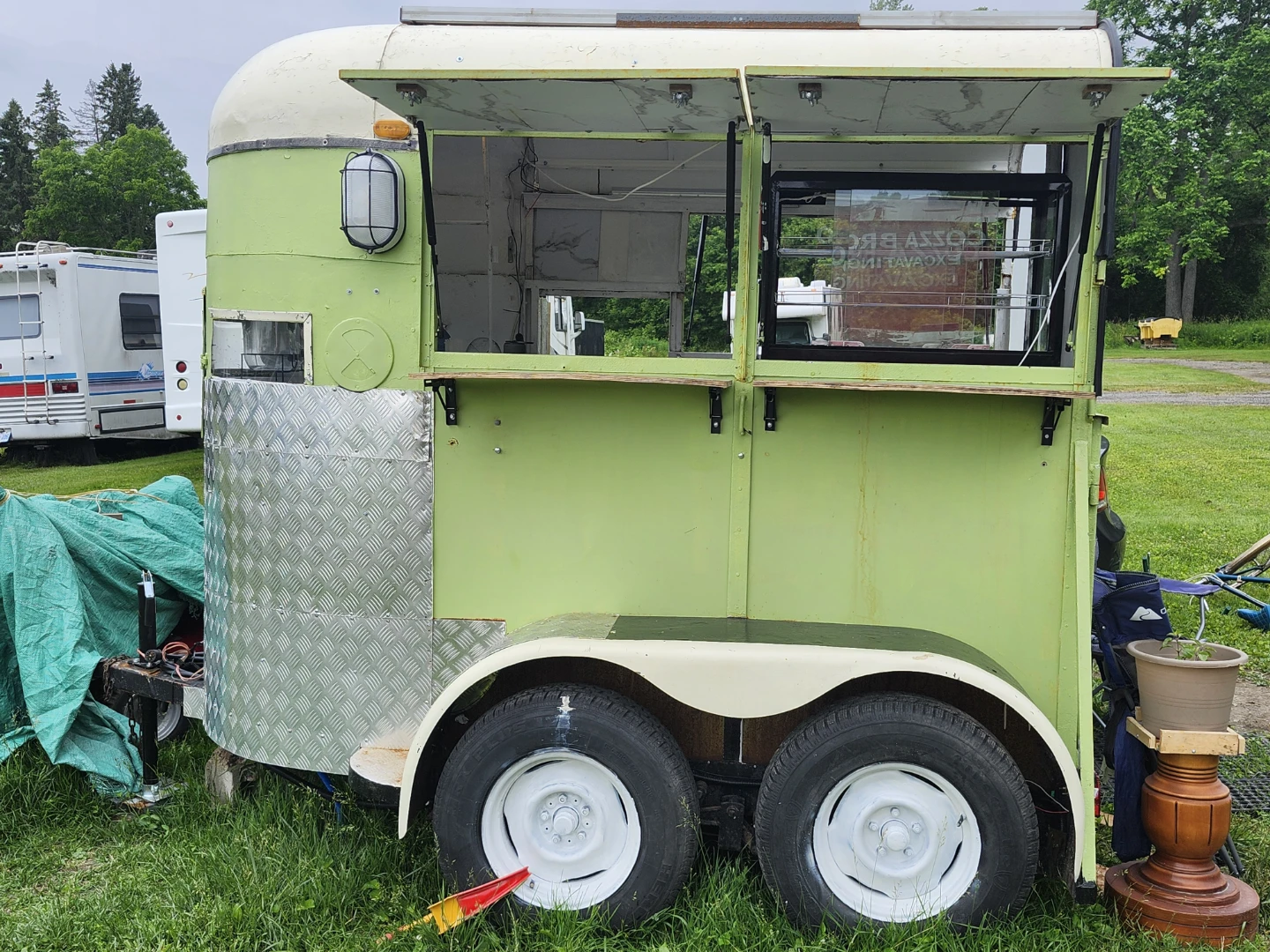 Food Trailer For RENT ONLY! - photo 2