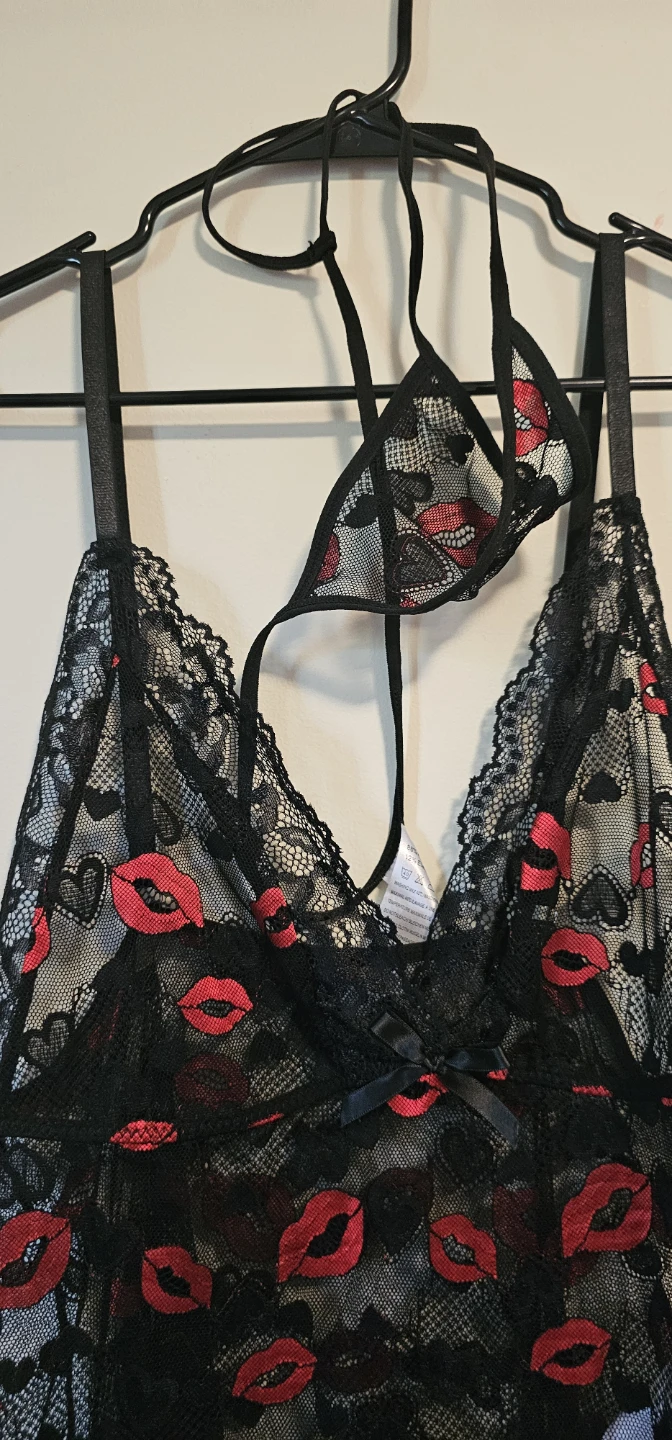 Lace Chemise Lingerie with Lips Pattern - Size 1XL - photo 2