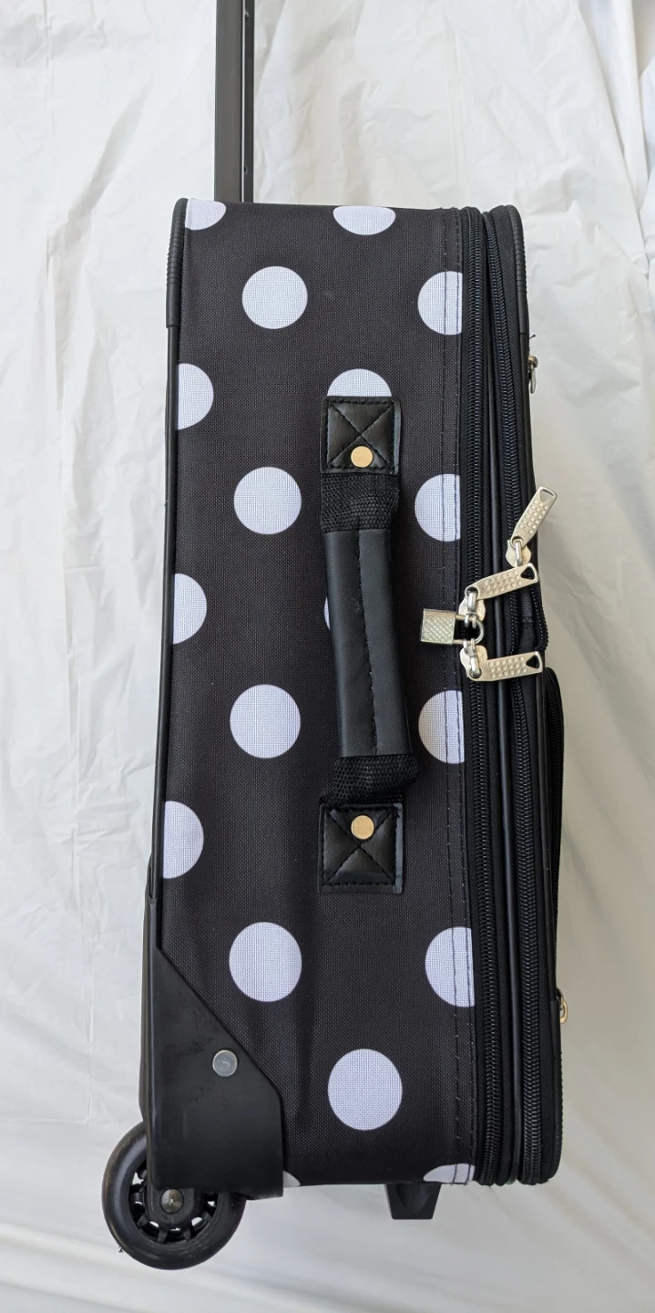 Rockland 19" Carry-On Luggage - photo 4