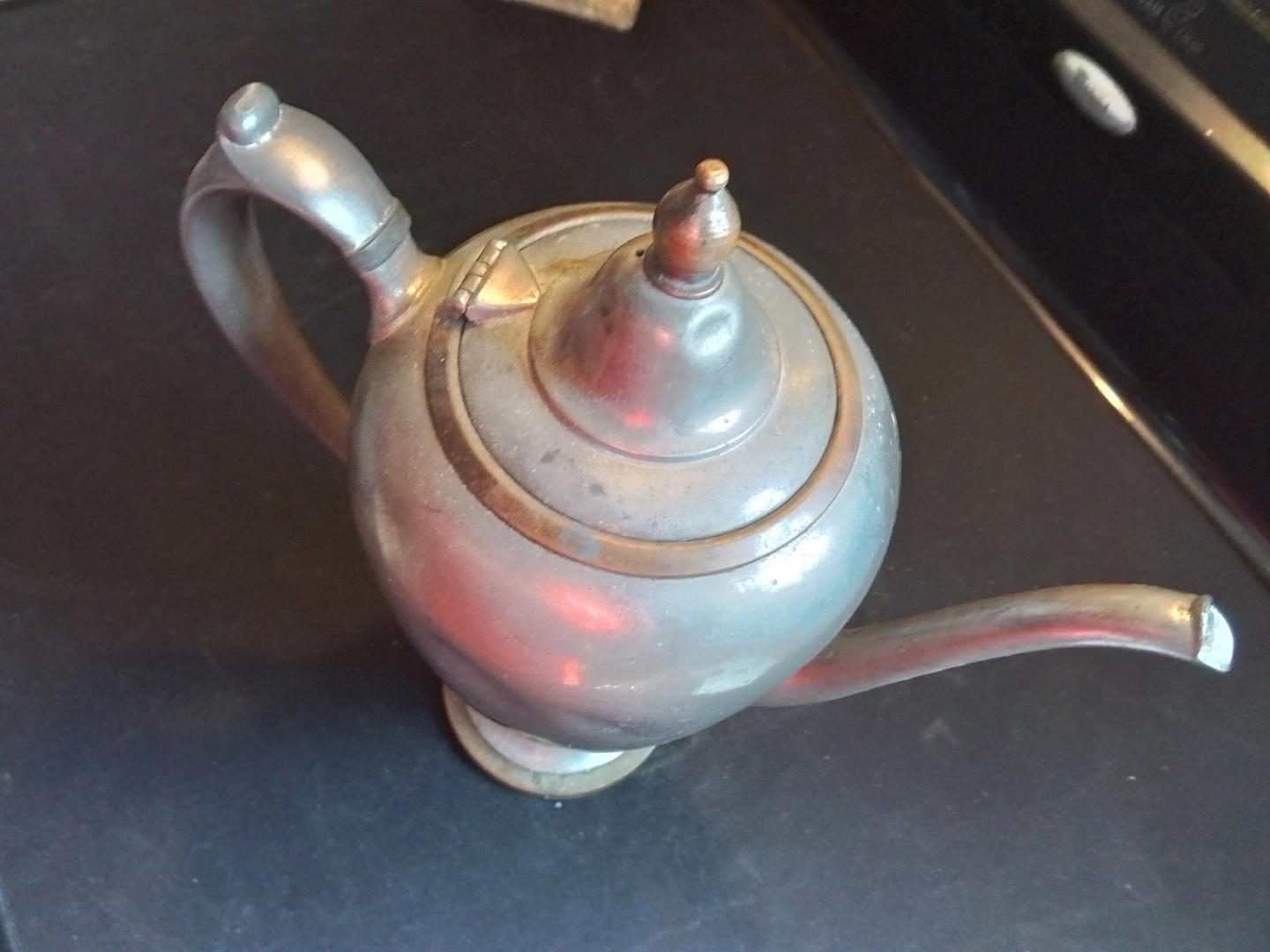 Vintage Crescent Pewter Coffee / Tea Pot – Model 6108 - photo 3