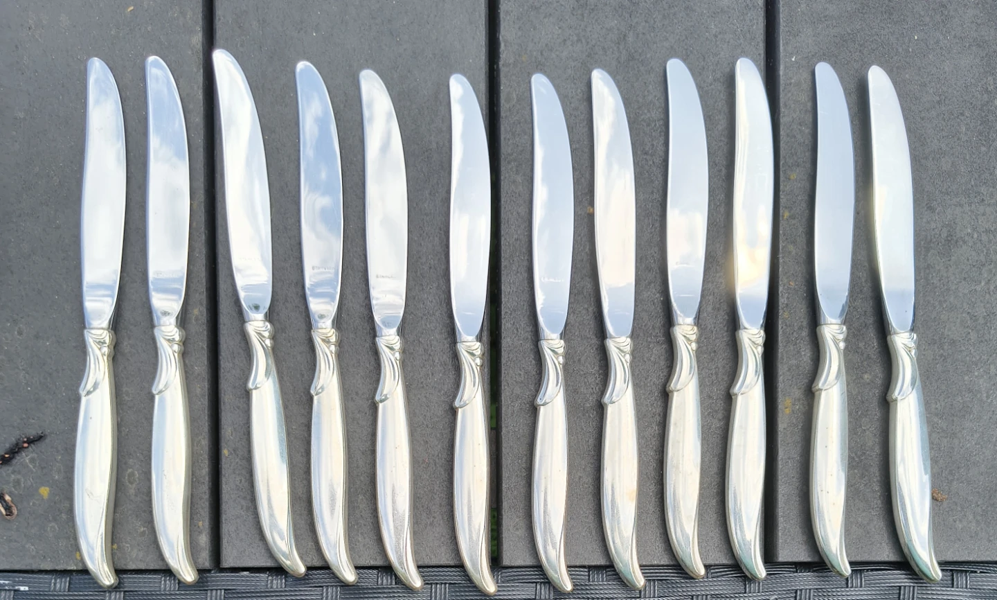 Rogers Bros 1847 IS  "Flair" Silverplate Flatware Birks Box - photo 3