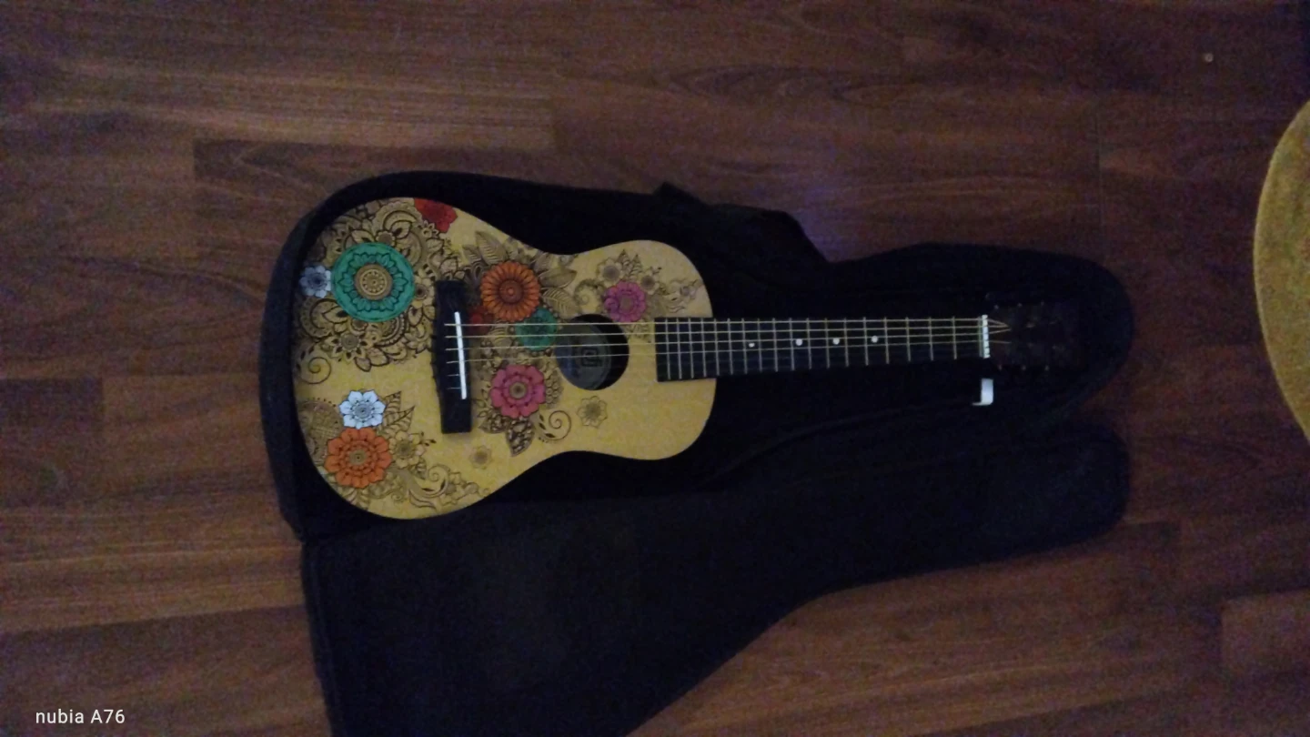 Decorative Acoustic Guitar - photo 3