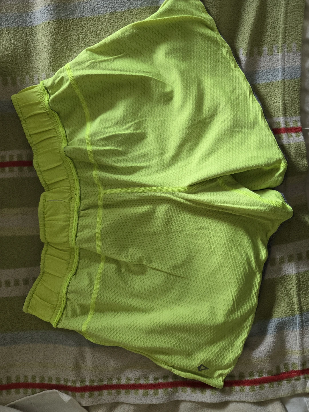IVIVA by lululemon girls Grey & Neon Running Shorts - photo 2