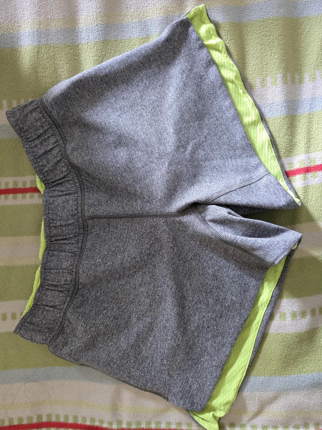 IVIVA by lululemon girls Grey & Neon Running Shorts - photo 4
