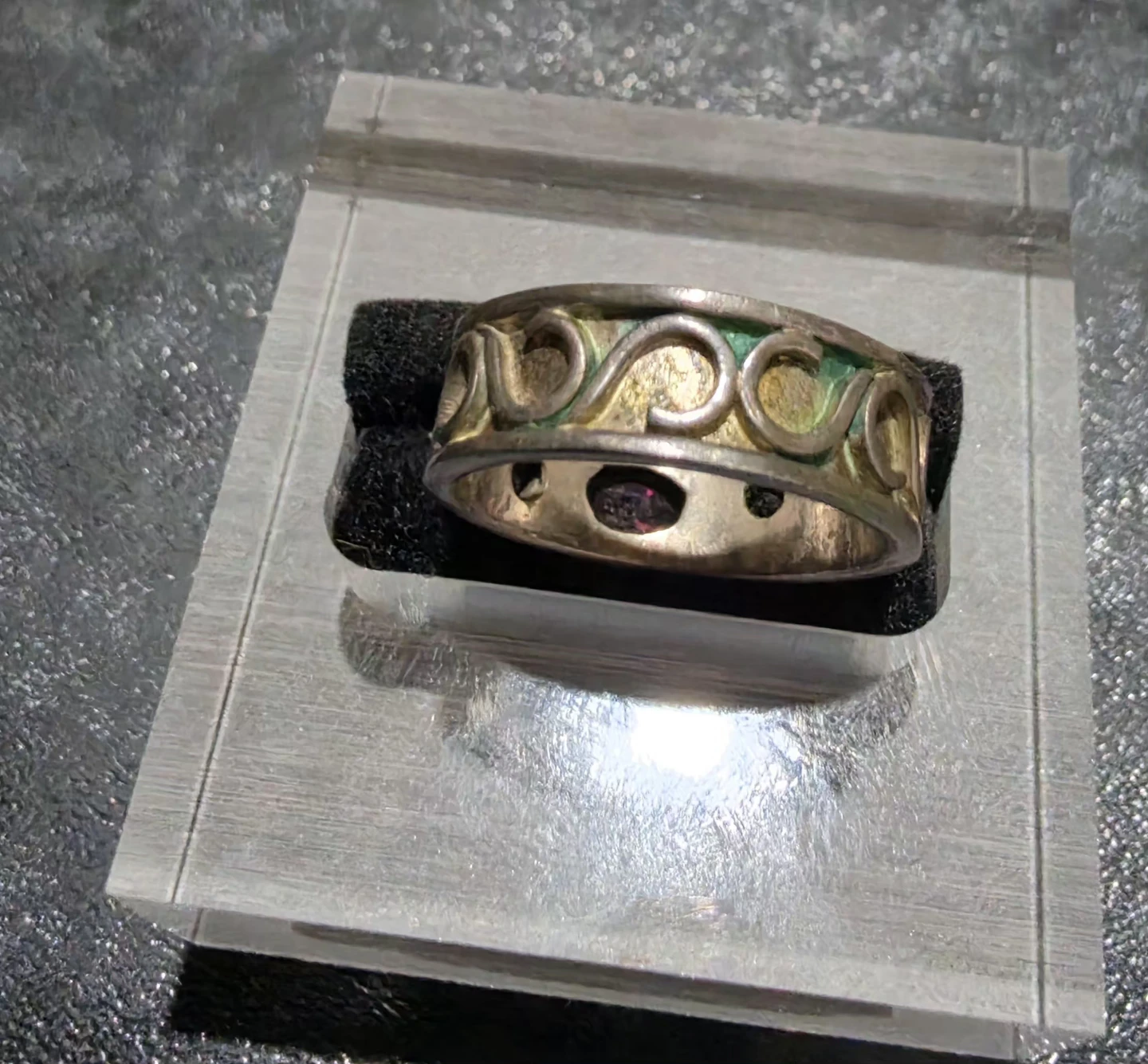 Silver Ring Wilth Red Gemstones - photo 2