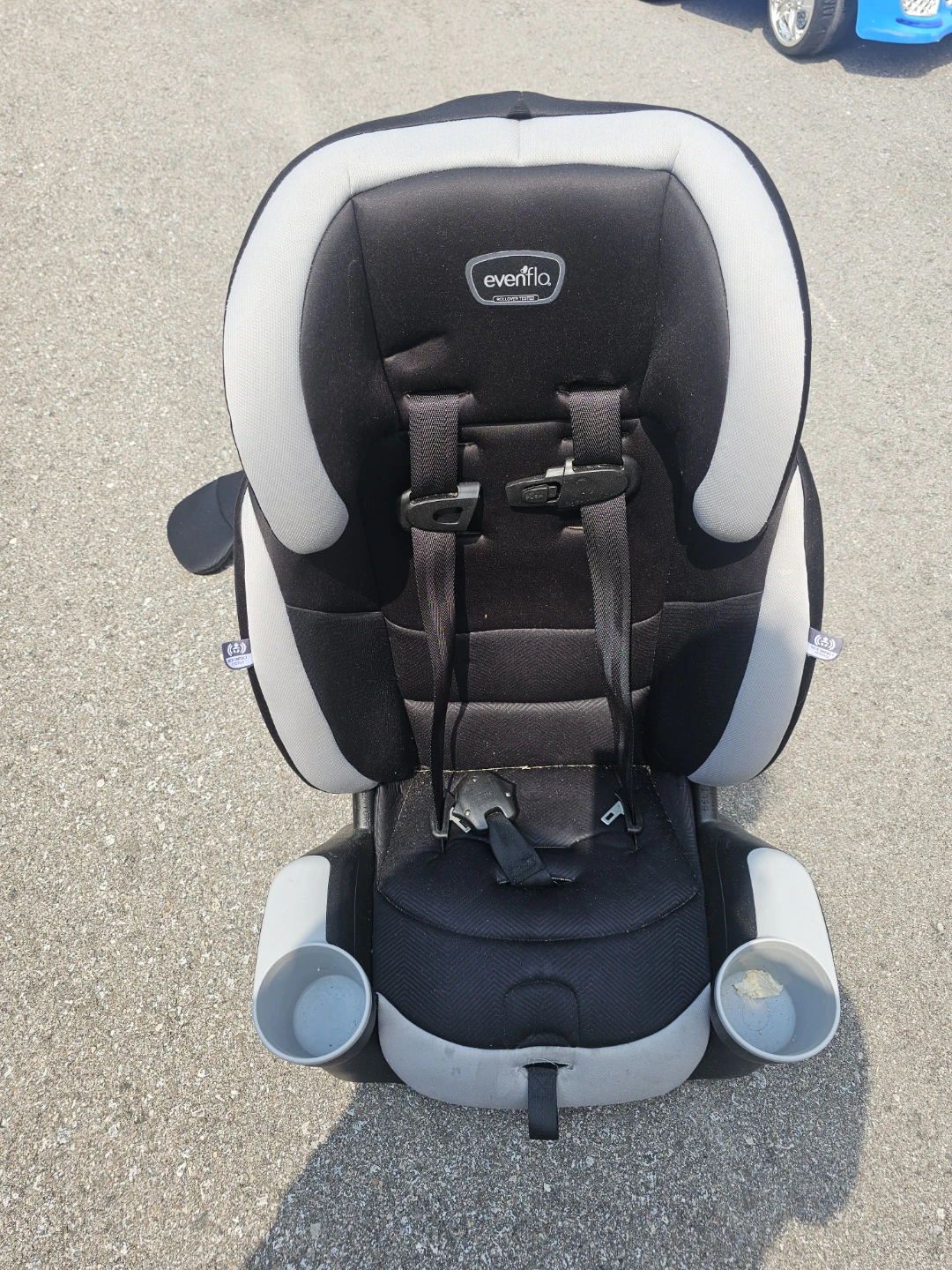 Evenflo Maestro Sport Car Seat - photo 2