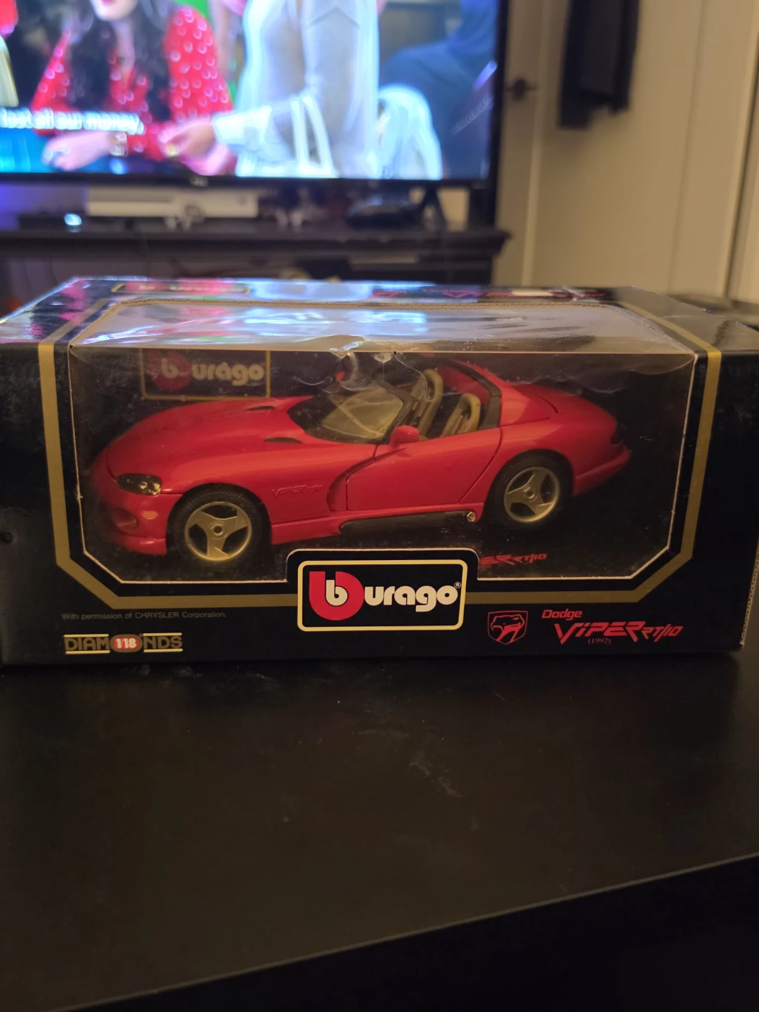 Burago Dodge Viper RT/10 (1992) Diecast Model Car
