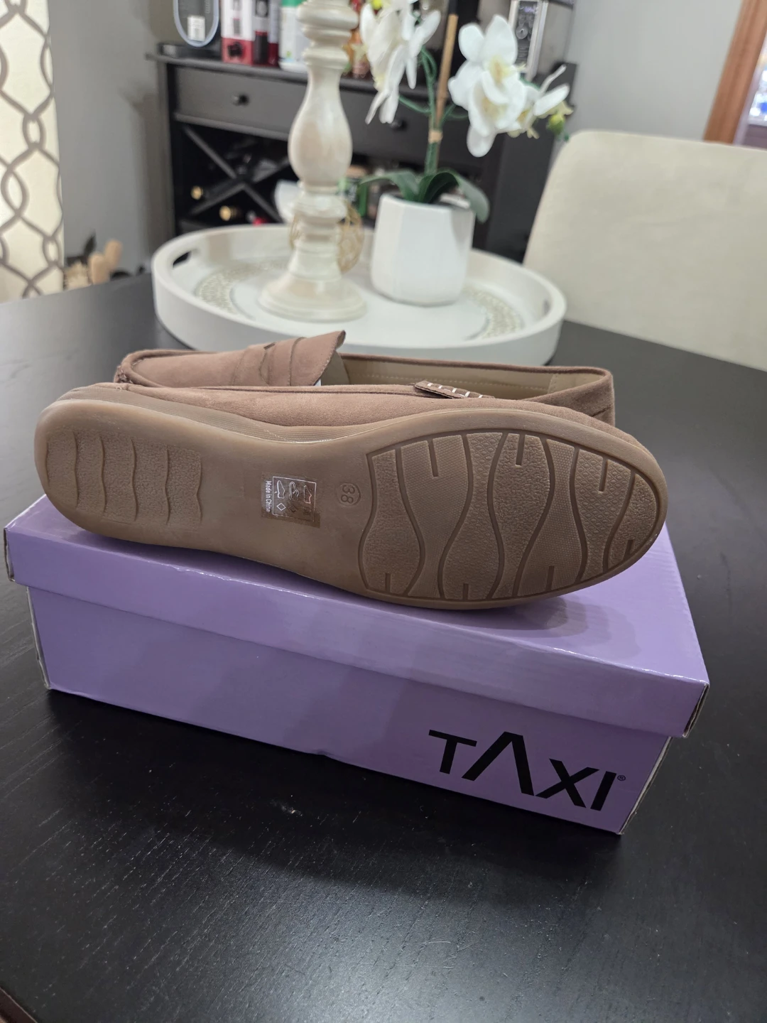 TAXI Women's Brown Suede Loafers Size 38 - photo 4