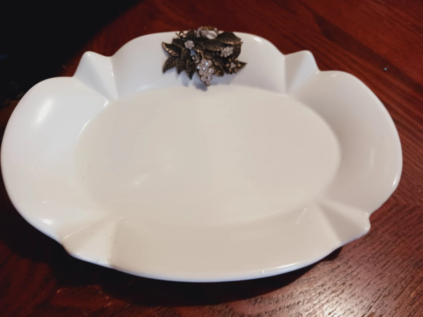 New !! White decorative dish with jeweled grape cluster - photo 4