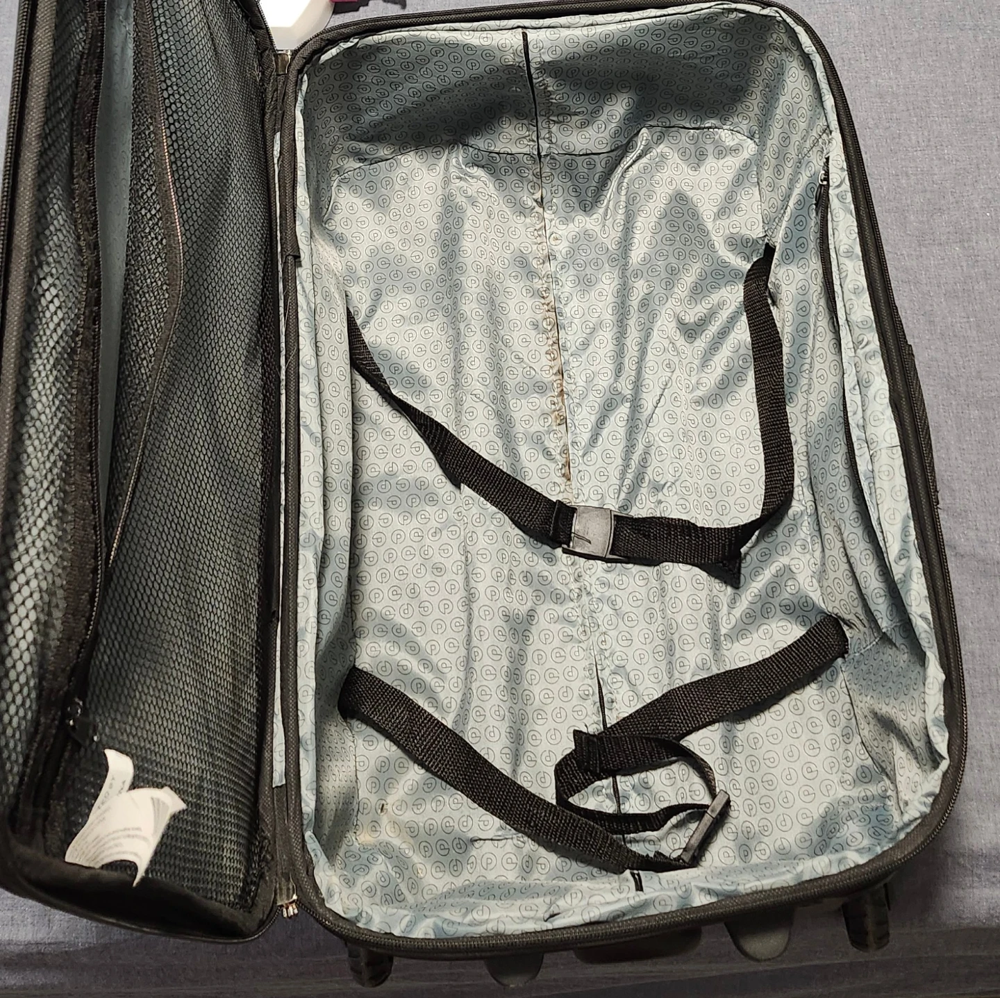 21in carry on luggage - photo 4