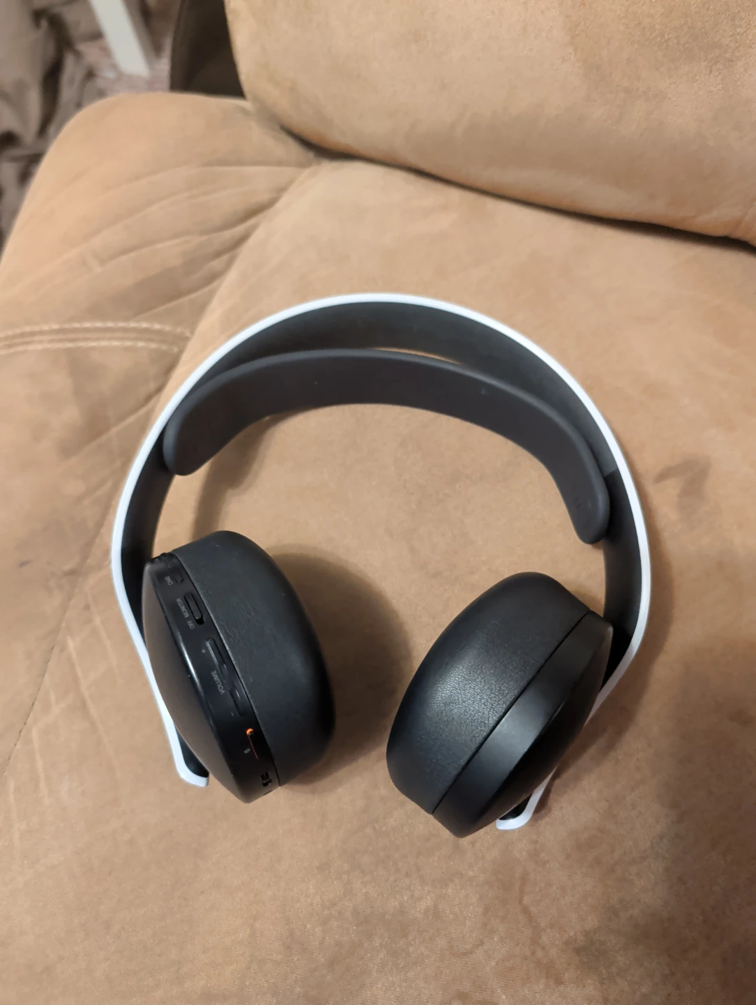 PS5 Wireless Headphones - photo 2